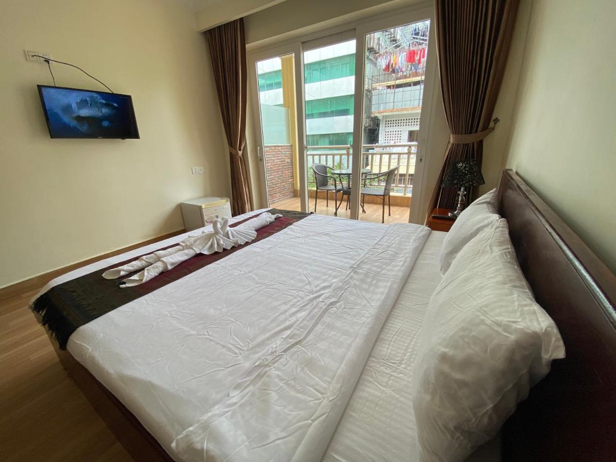 Phnom Penh Le Vincent Hotel Екстериор снимка