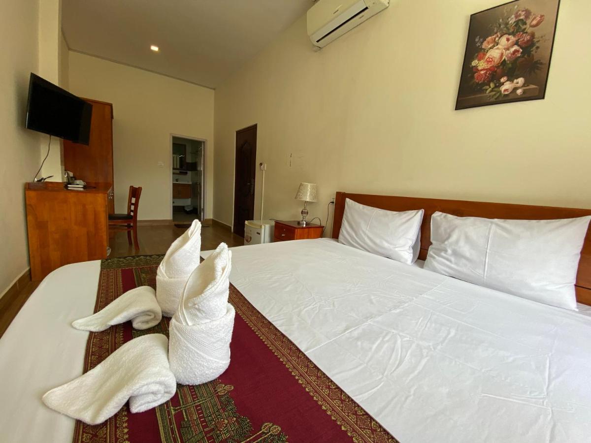 Phnom Penh Le Vincent Hotel Екстериор снимка