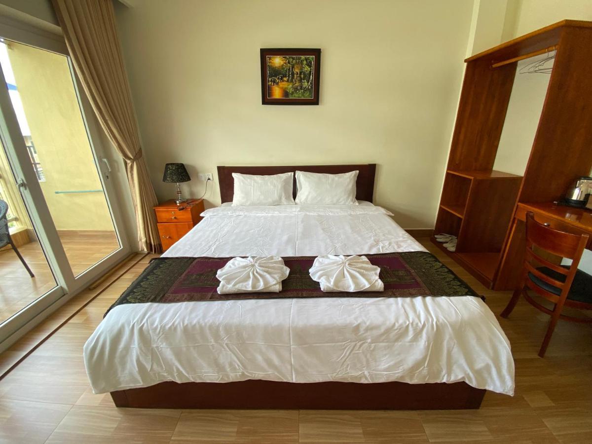 Phnom Penh Le Vincent Hotel Екстериор снимка