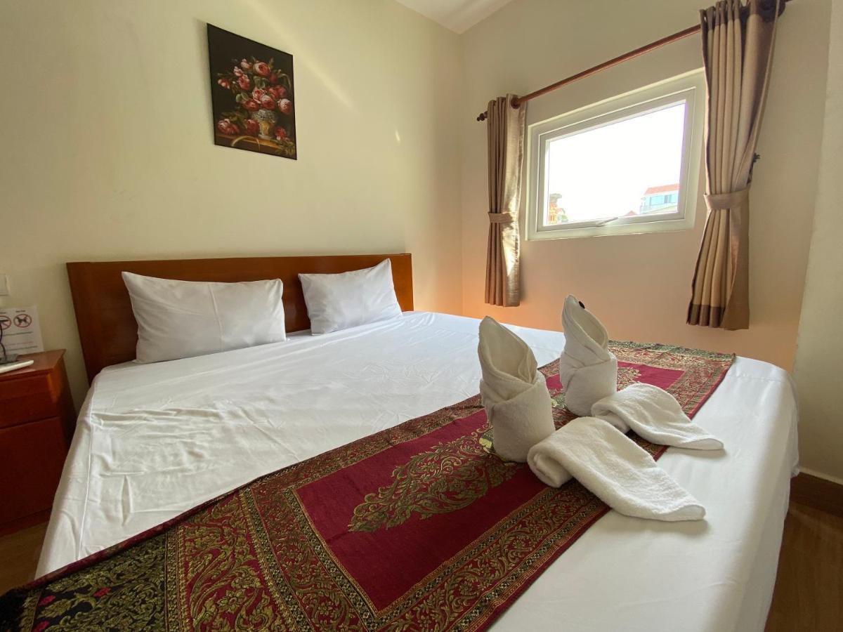 Phnom Penh Le Vincent Hotel Екстериор снимка