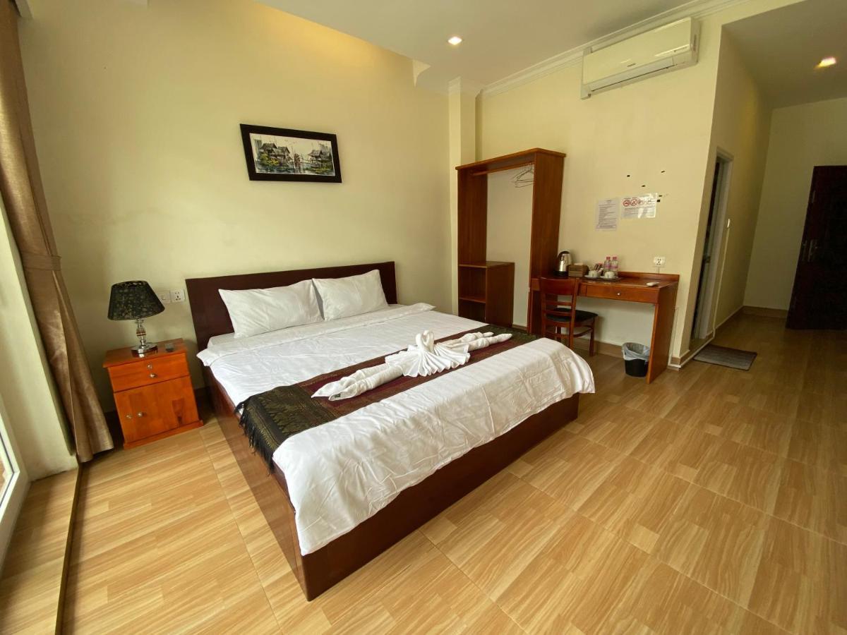Phnom Penh Le Vincent Hotel Екстериор снимка