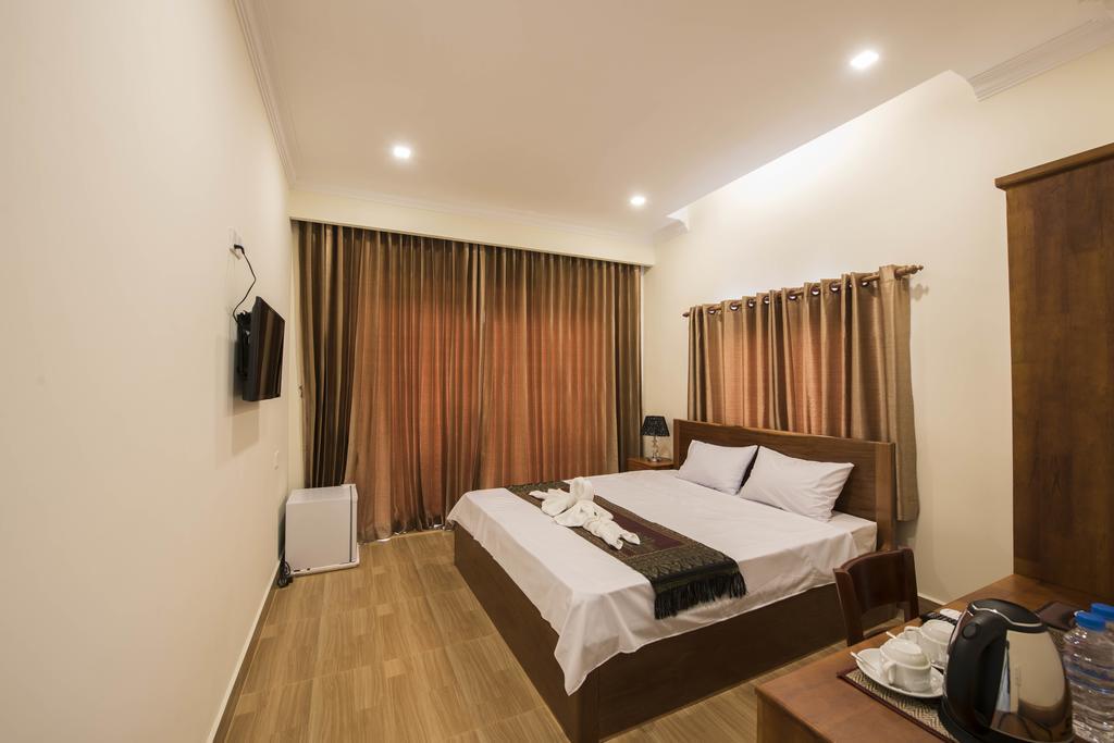 Phnom Penh Le Vincent Hotel Екстериор снимка