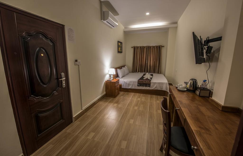 Phnom Penh Le Vincent Hotel Екстериор снимка