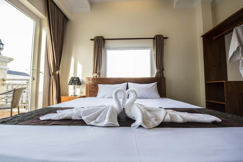 Phnom Penh Le Vincent Hotel Екстериор снимка